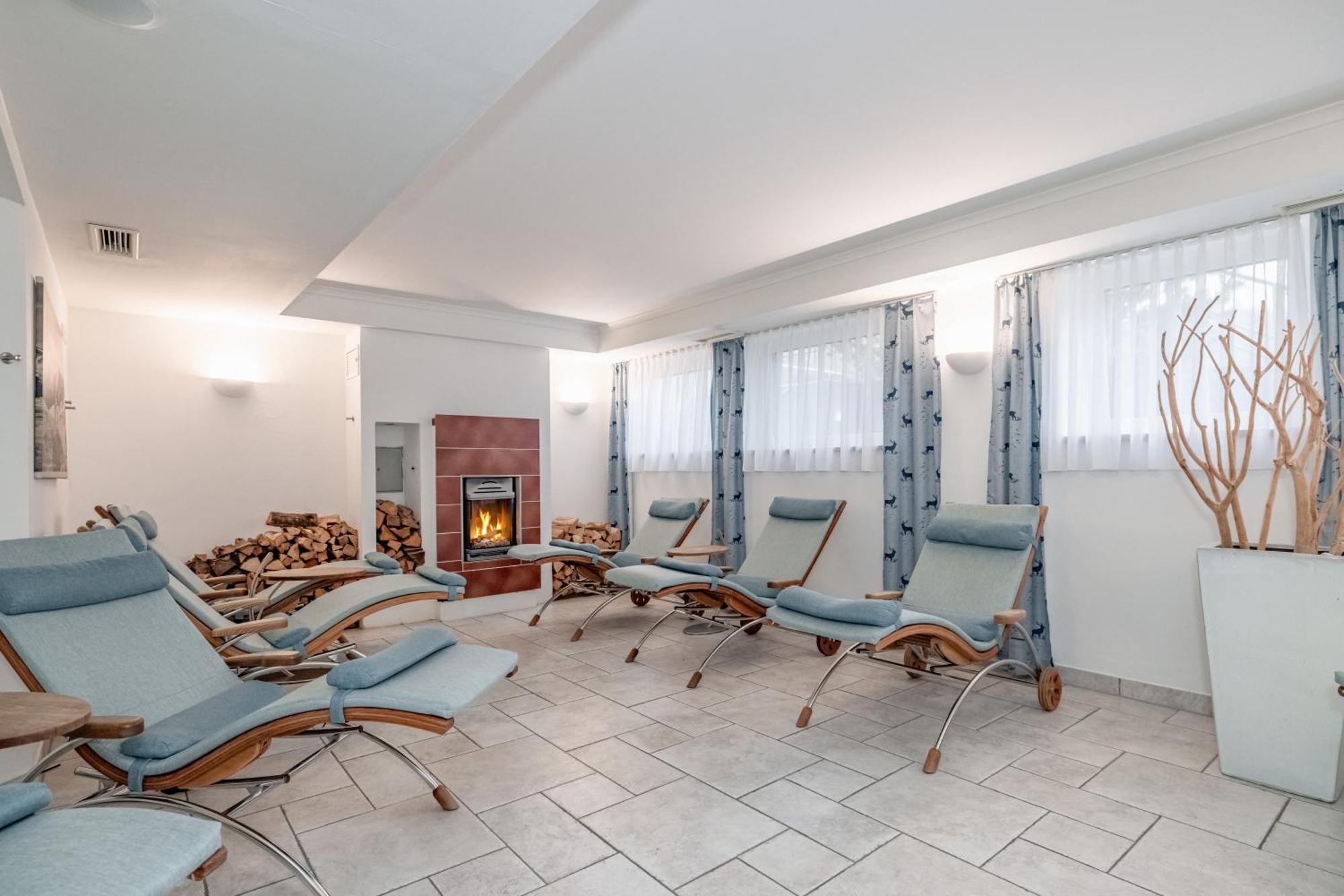 Alpen Adria Hotel & Spa Presseggersee Exterior photo